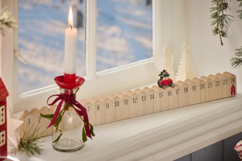 Julkalender 1-24 - Kr bil till rtt datum - 50 cm - www.frokenfraken.se