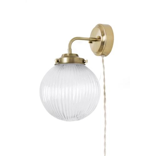 Vägglampa - Eivor Mässing/Klar - Ø16 x L19 x H29 cm - www.frokenfraken.se